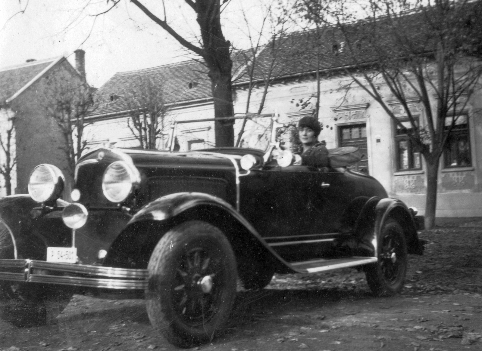 Chrysler Model 65 vagy 75 típusú személygépkocsi., 1930, Vojnich Pál, american brand, automobile, Chrysler-brand, number plate, girls'n'cars, Fortepan #43824