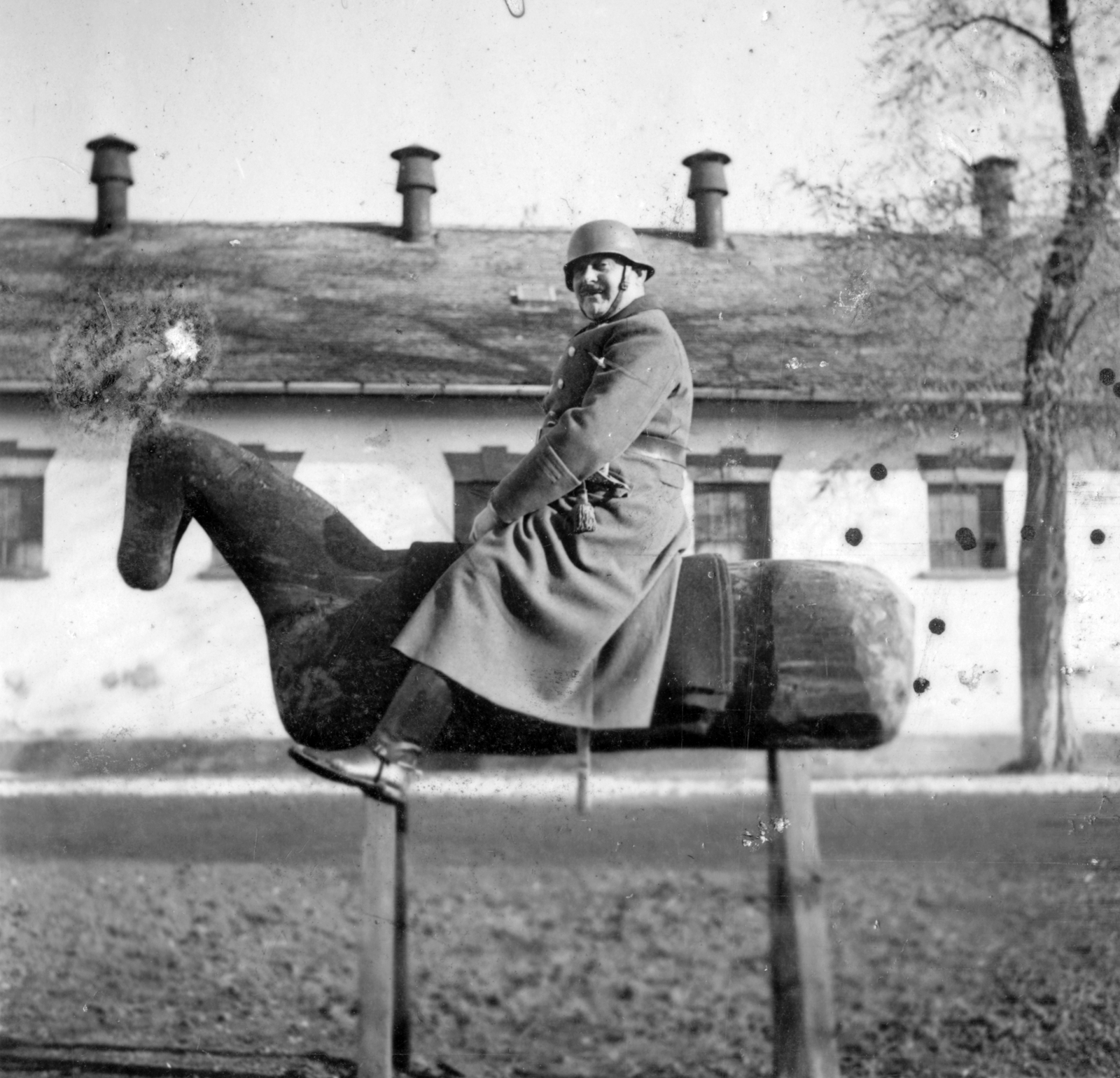 1936, Vojnich Pál, uniform, jesting, fun, rider, hobby horse, Fortepan #43866