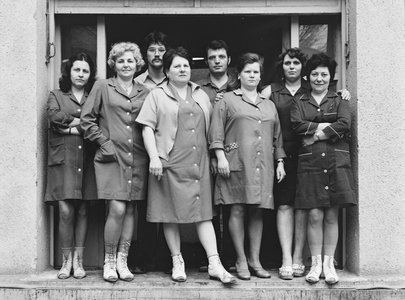 Hungary, 1980, Kádas Tibor, workplace, shoe, tableau, women, working woman, overall, Best of, woman's shoe, socialist brigade, Fortepan #4395