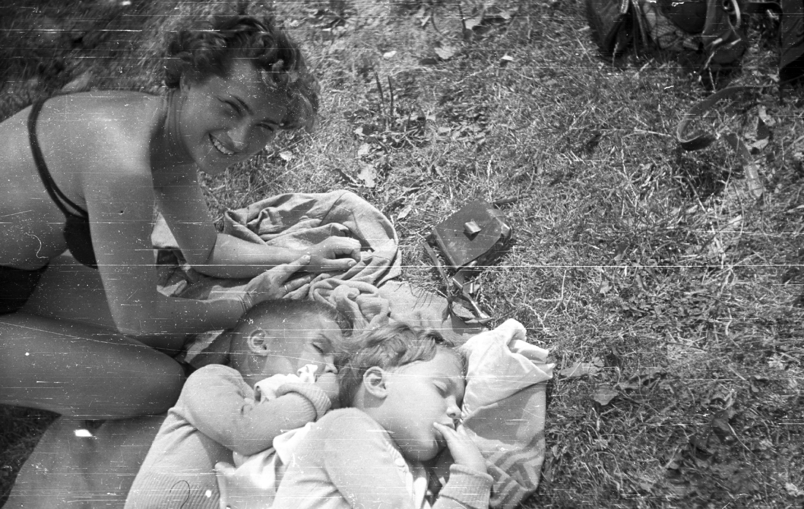 1954, Ludovika, beach, smile, kids, Fortepan #44016