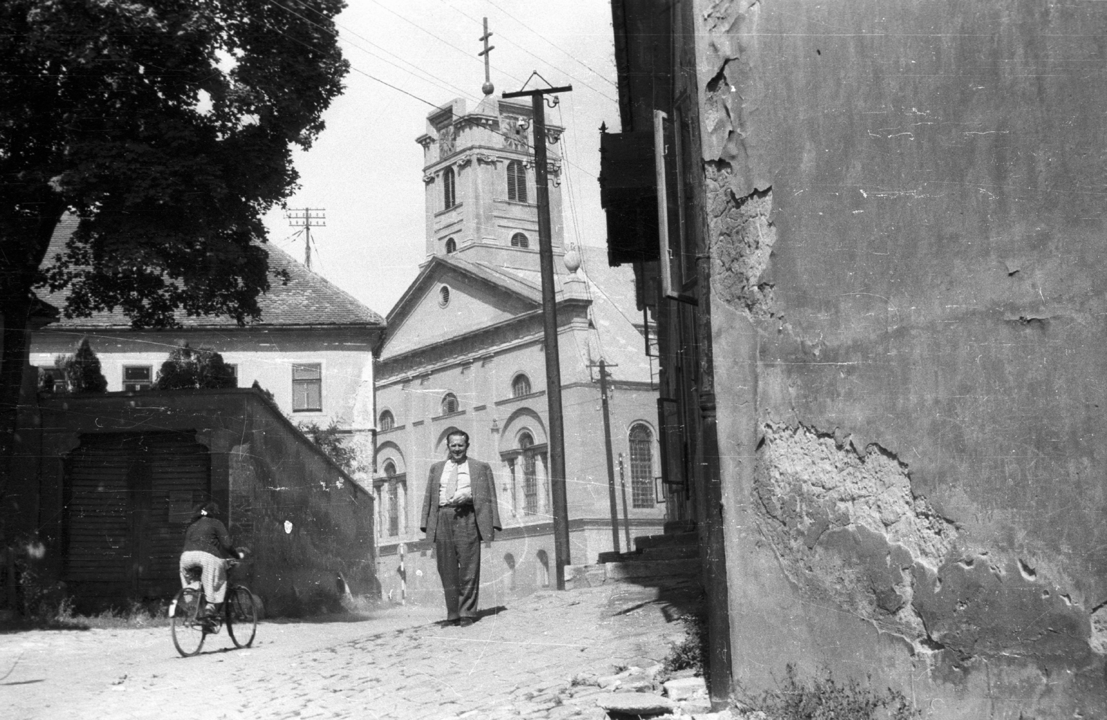 Magyarország, Győr, Káptalandomb, Székesegyház., 1955, Fortepan, kerékpár, templom, utcakép, épület, Fortepan #44130