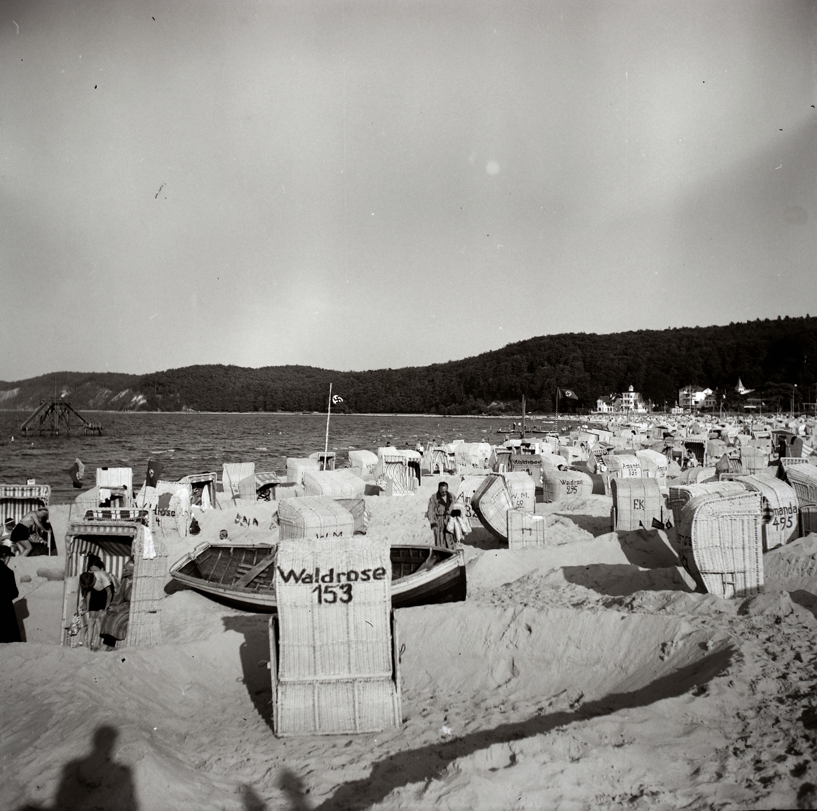 Germany, untitled, strand., 1936, Lőrincze Judit, beach, swastica, playground slide, boat, shore, windbreak cab, Fortepan #44262