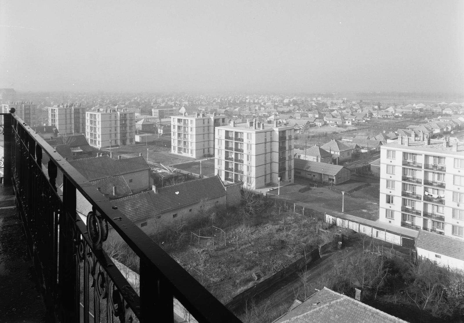 Hungary, Törökszentmiklós, látkép a református templom tornyából., 1978, Kádas Tibor, blocks, picture, Fortepan #4427