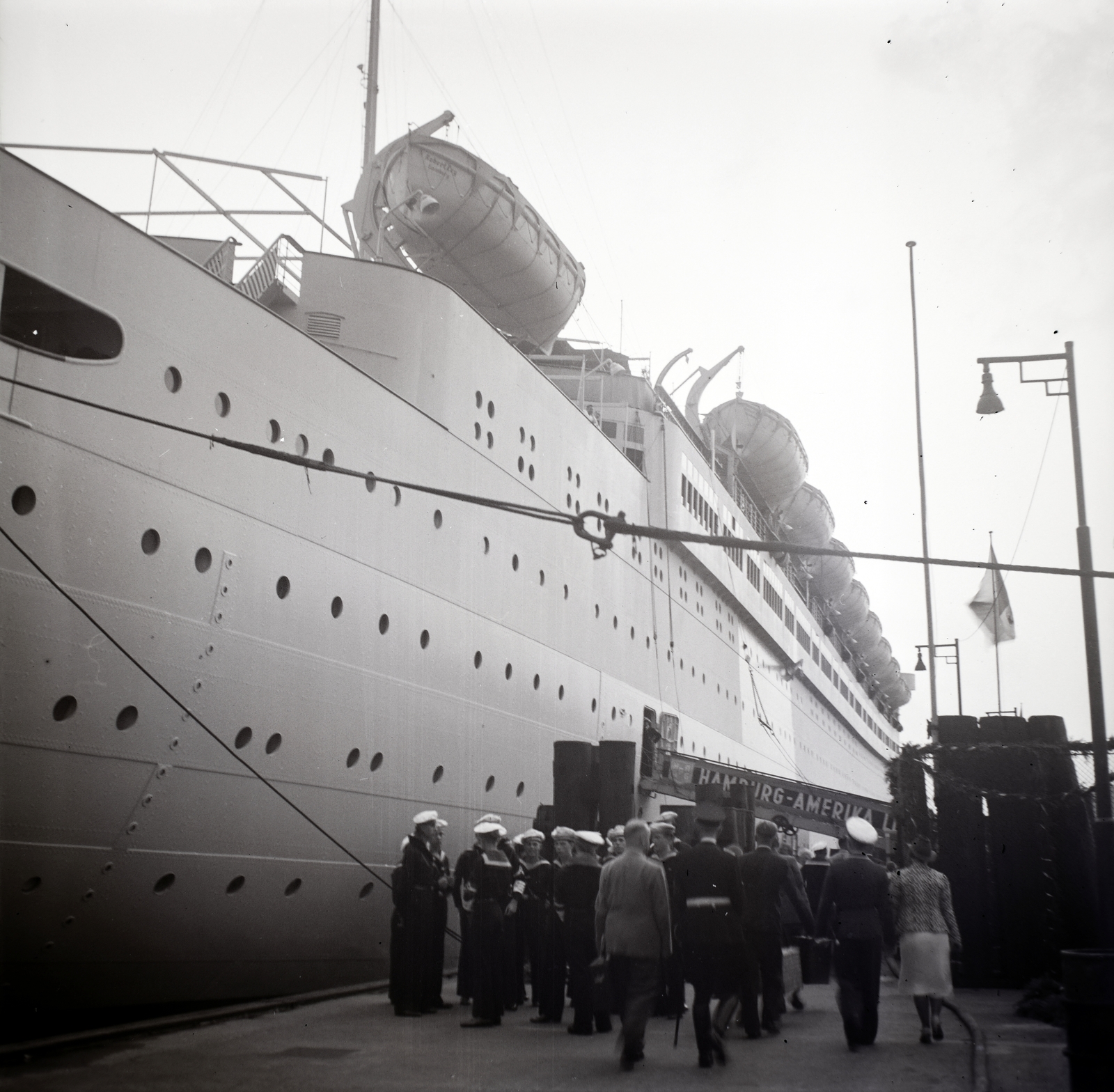 Germany, Hamburg, a Robert Ley német óceánjáró hajó., 1939, Lőrincze Judit, ship, sailor, lifeboat, cruise ship, ship steps, Robert Ley-ship, Fortepan #44272
