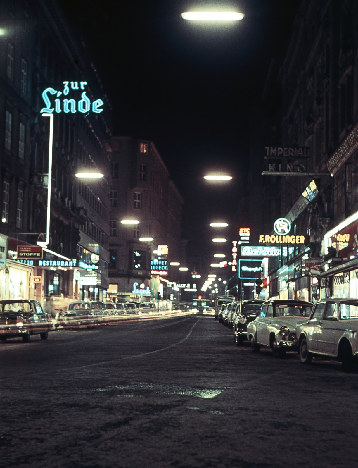 Austria, Vienna, Rotenturmstrasse a Fleschmarkt felől, 1960, Fortepan, colorful, sign-board, street view, cityscape, neon sign, night, automobile, Fortepan #44309