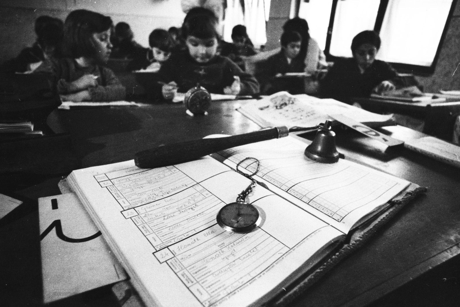 Hungary, Miskolc, 1973, Schiffer Pál, Féner Tamás, filming, school, classroom, education, watch, bell, class register, Fortepan #44388