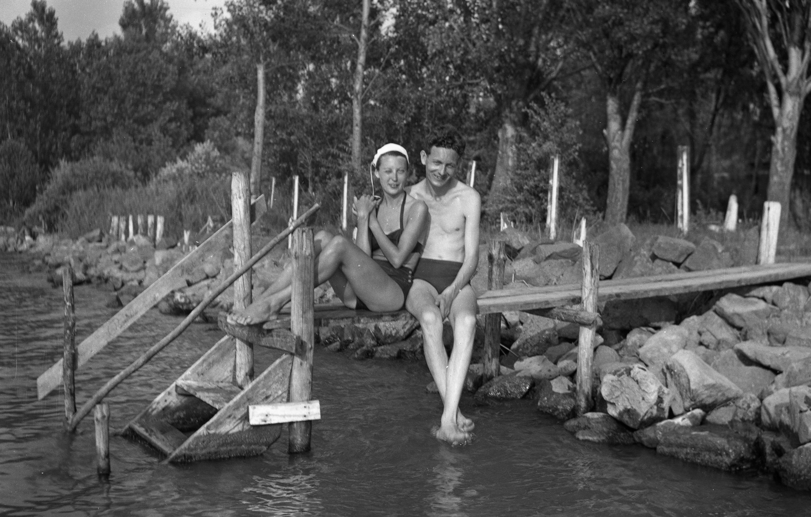 1940, Korenchy László, bathing suit, pier, shore, double portrait, Fortepan #44499