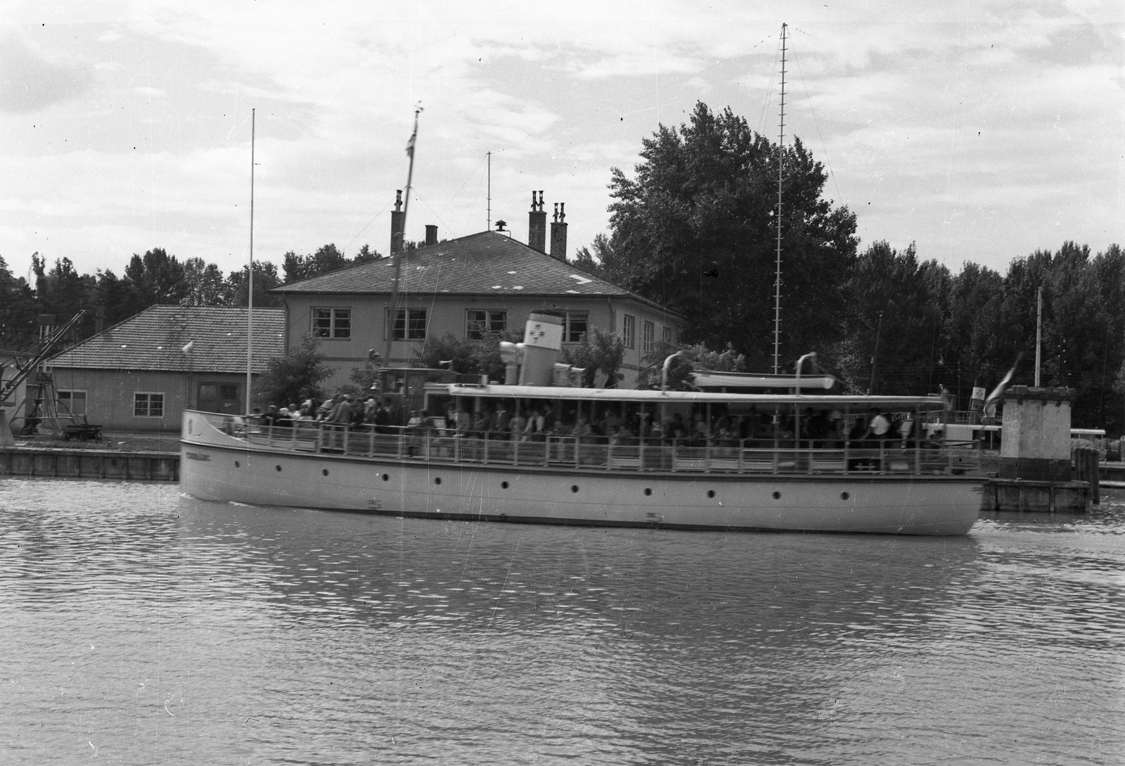 Magyarország,Balaton, Siófok, Csobánc motoros személyhajó a kikötőben., 1960, Korenchy László, hajó, kikötő, Csobánc hajó, Fortepan #44548