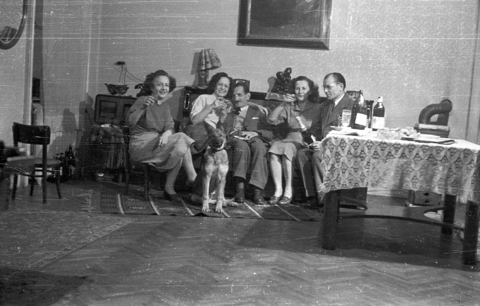 1959, Mészáros Zoltán, Christmas, dog, tableau, furniture, drinking, champagne, iron stove, fun, interior, table, companionship, parquet floor, clink, German shepherd, Fortepan #44984
