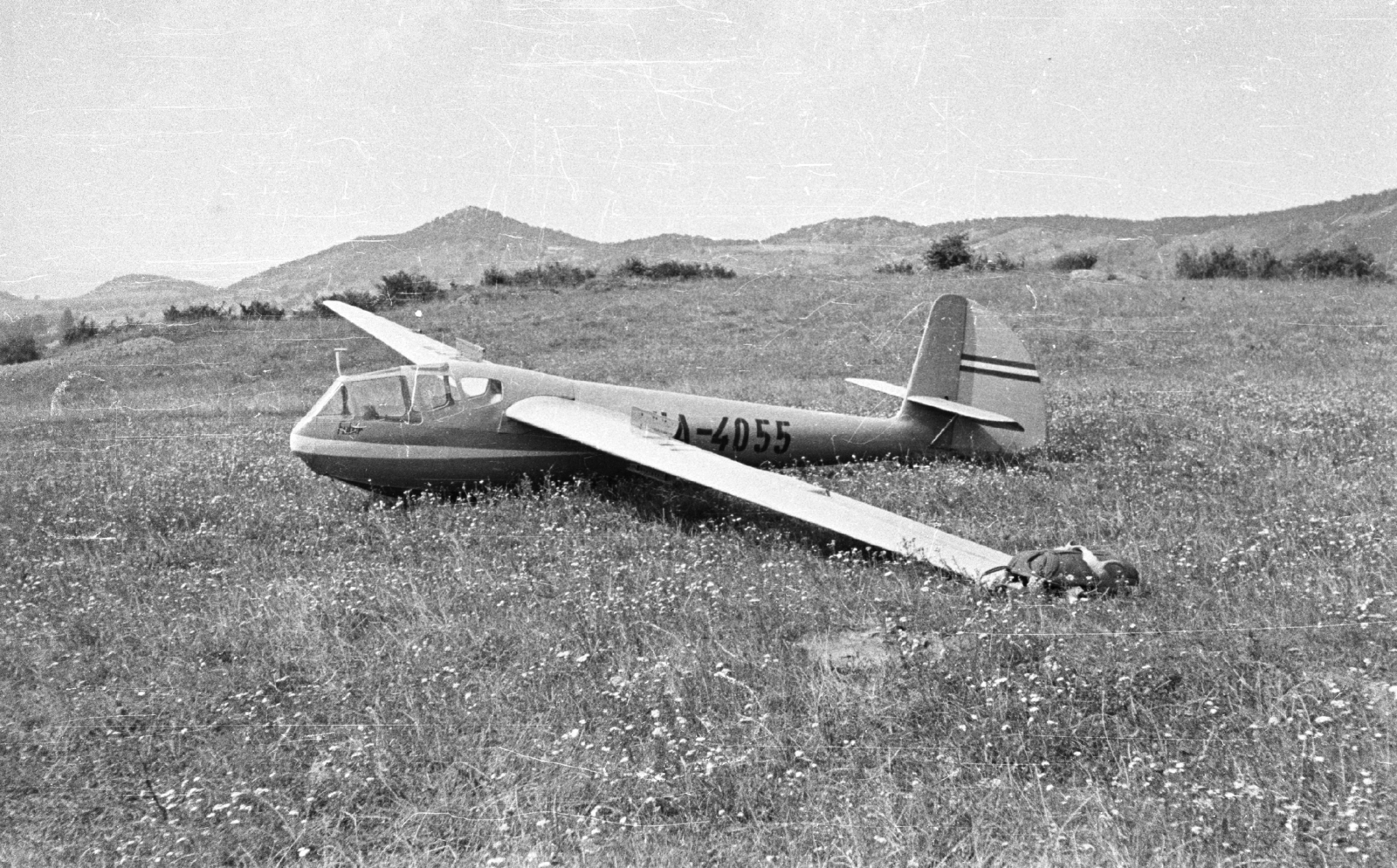 Hungary, Hármashatárhegy Airport, Budapest II., Rubik R-22 Futár vitorlázó repülőgép., 1959, Mészáros Zoltán, Hungarian brand, airport, sailplane, Budapest, Fortepan #45031