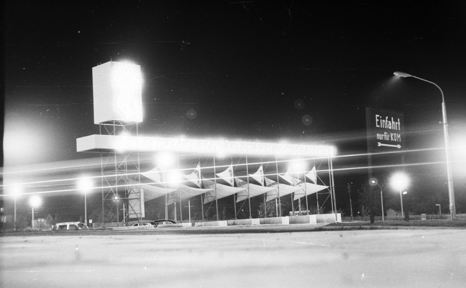 Germany, Erfurt, EGA-Park, Nemzetközi Kertészeti Kiállítás bejárata., 1961, Mészáros Zoltán, GDR, night, Fortepan #45226