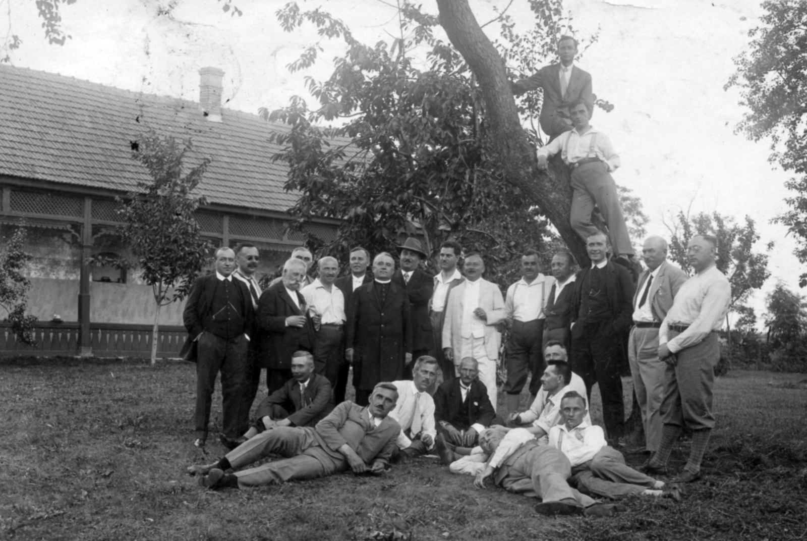 1923, Morvay Kinga, garden, comfortable, tableau, men, fun, porch, sitting on a tree, Fortepan #45364