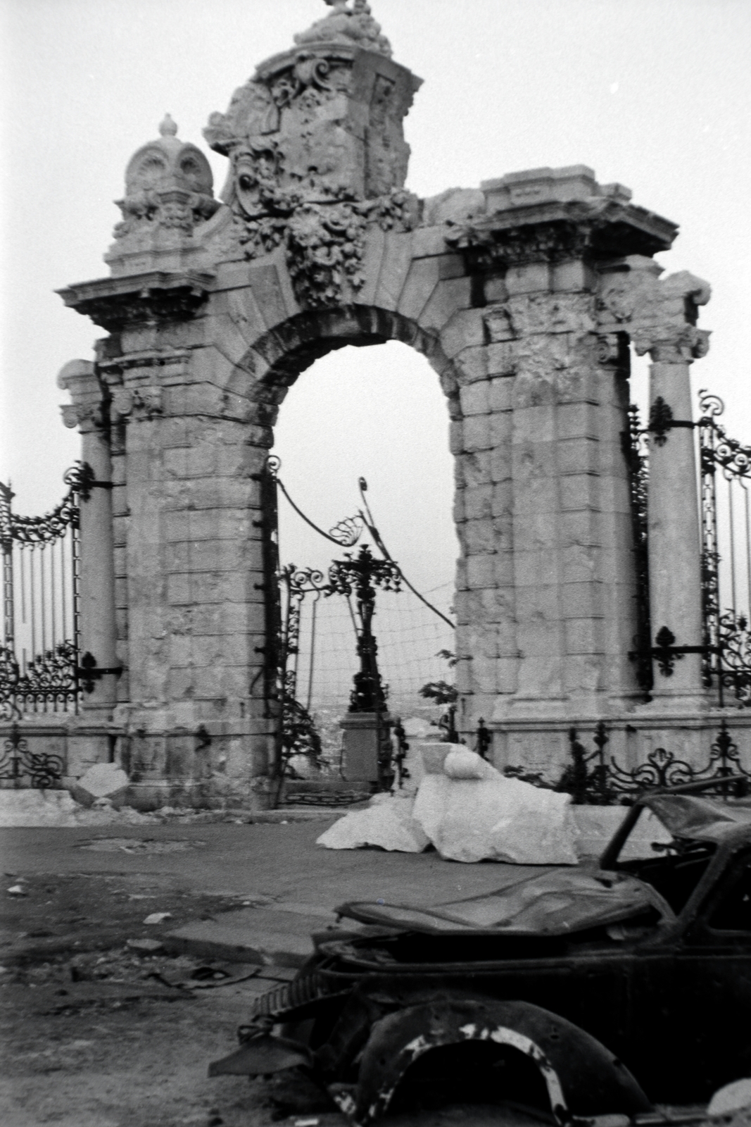 Hungary, Budapest I., Szent György tér., 1945, Fortepan, wreck, ruins, Budapest, Fortepan #45603