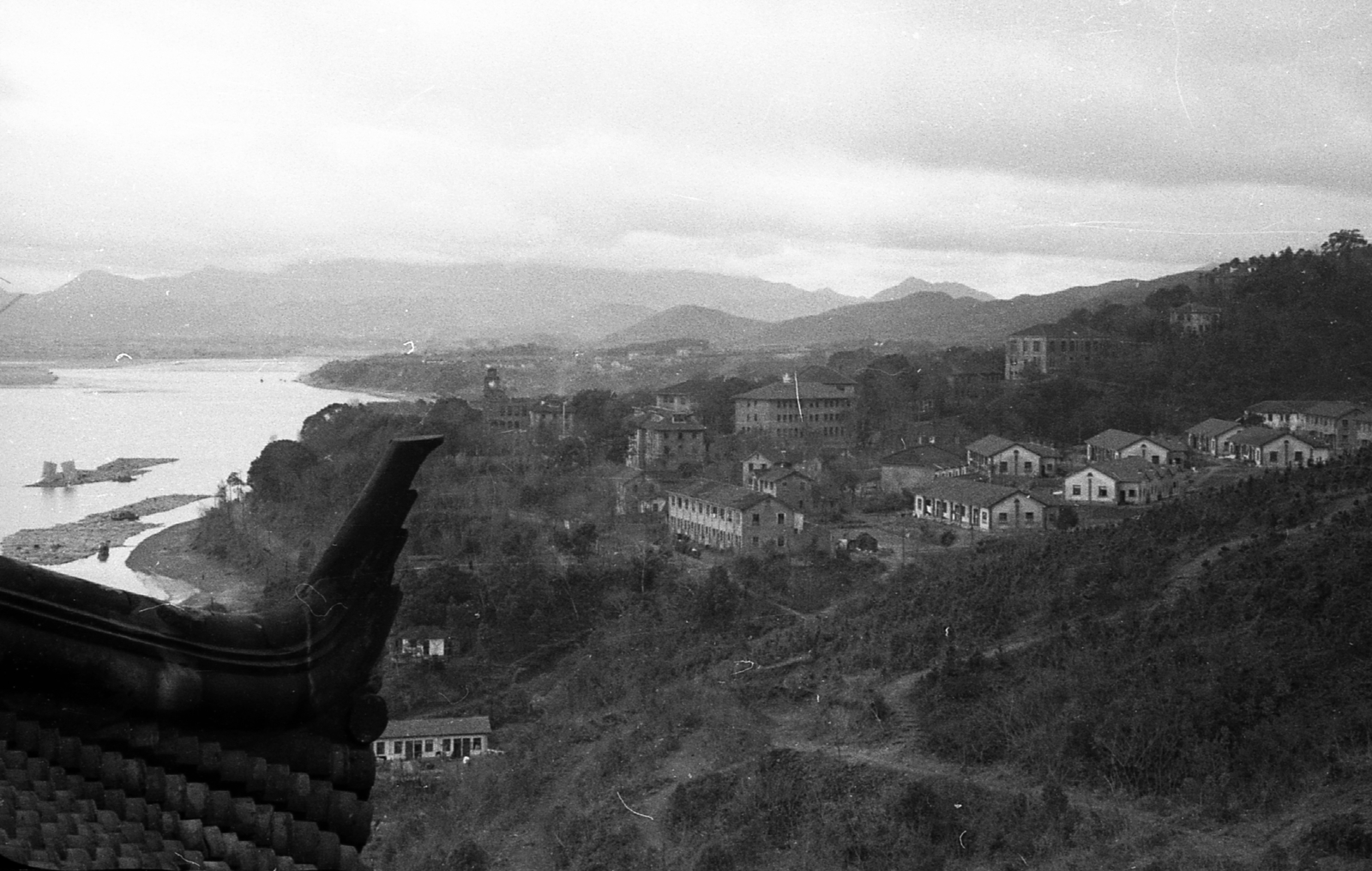 China, Hangzhou, Zhejiang tartomány, kilátás a Hat Harmónia (Liuhe) pagodából a Qiantang-folyóra., 1959, Kina, Fortepan #45697