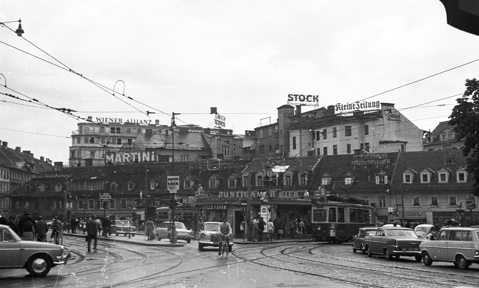 Ausztria, Graz, Jakominiplatz., 1972, Krasznai Gyula, Martini-márka, kerékpár, Fortepan #45852