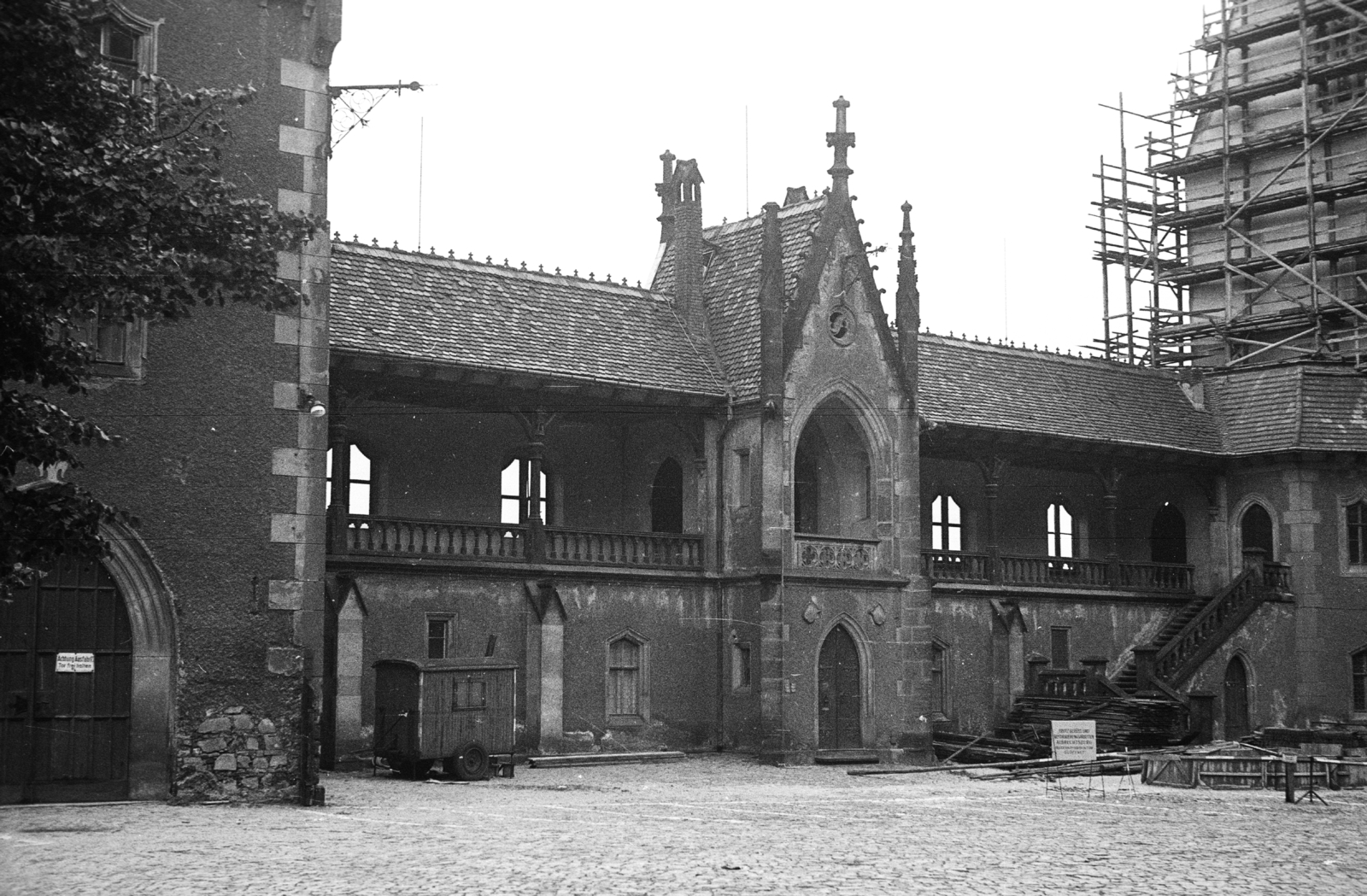 Germany, Meissen, Domplatz, átjáró az Albrechtsburg mellett., 1966, Krasznai Gyula, GDR, Fortepan #45966
