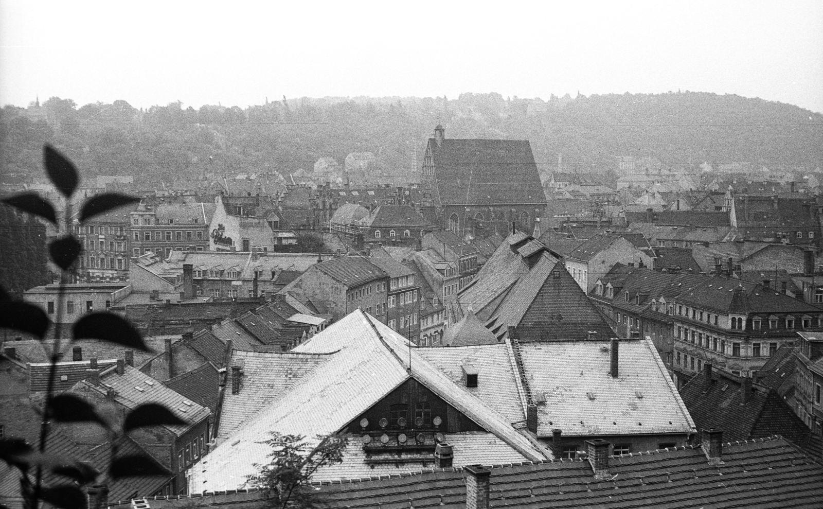 Germany, Meissen, kilátás a várból az óvárosra, szemben az egykori kolostortemplom (később Városi Múzeum)., 1966, Krasznai Gyula, GDR, view, Fortepan #45968