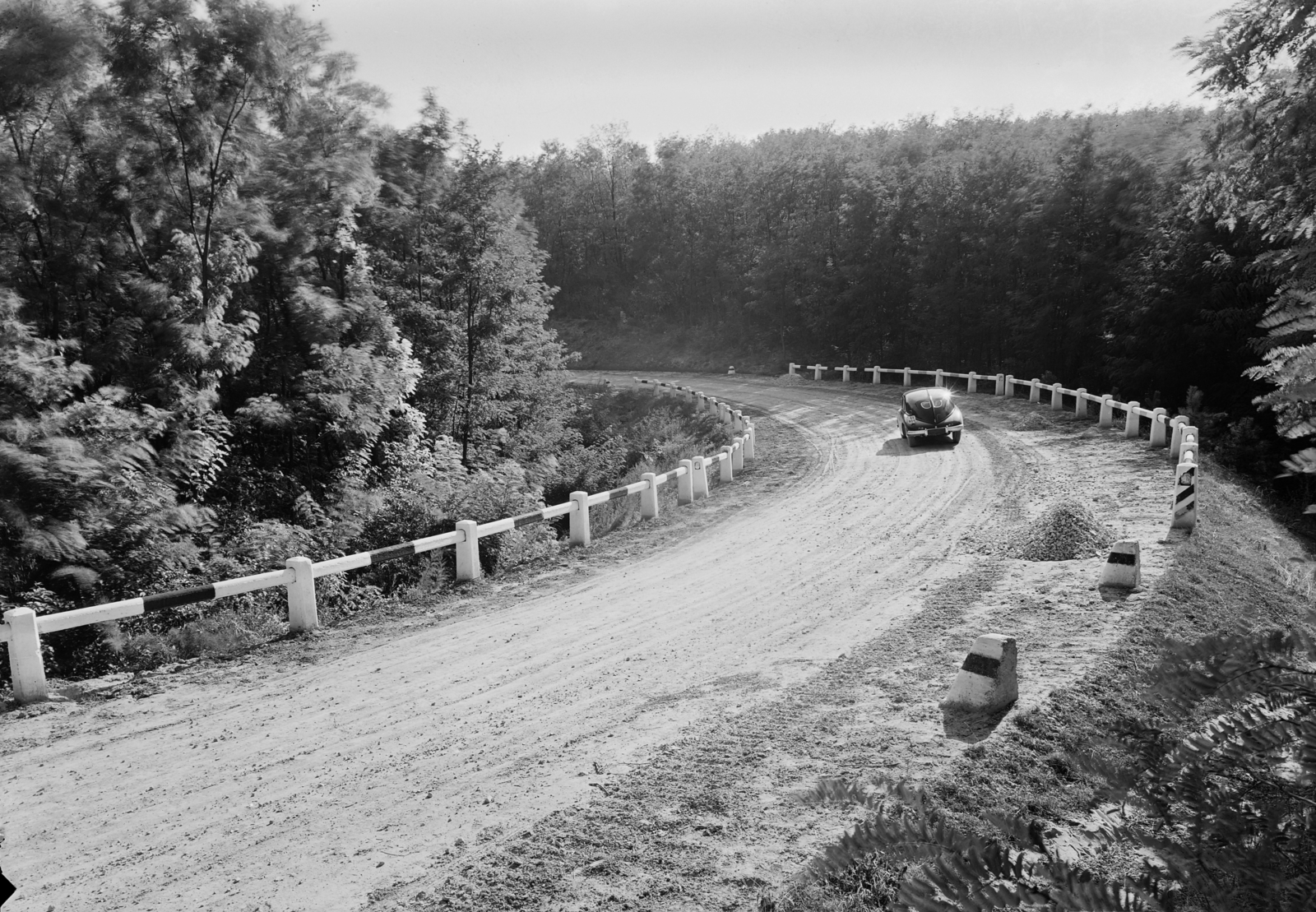 Tatraplan (Tatra T-600) személygépkocsi., 1952, UVATERV, csehszlovák gyártmány, Tatra-márka, országút, automobil, Tatra 600 Tatraplan, Fortepan #4597