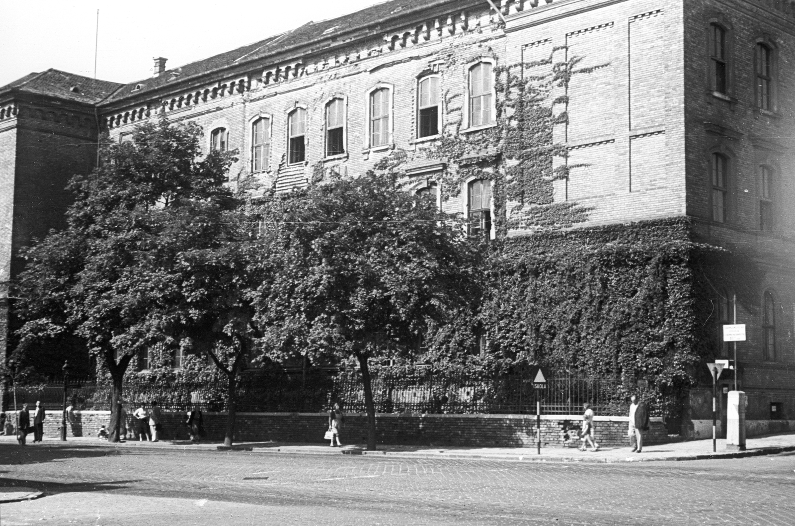 Hungary, Budapest II., Lajos utca 34., Általános iskola., 1956, Lencse Zoltán, Budapest, public building, Fortepan #46031