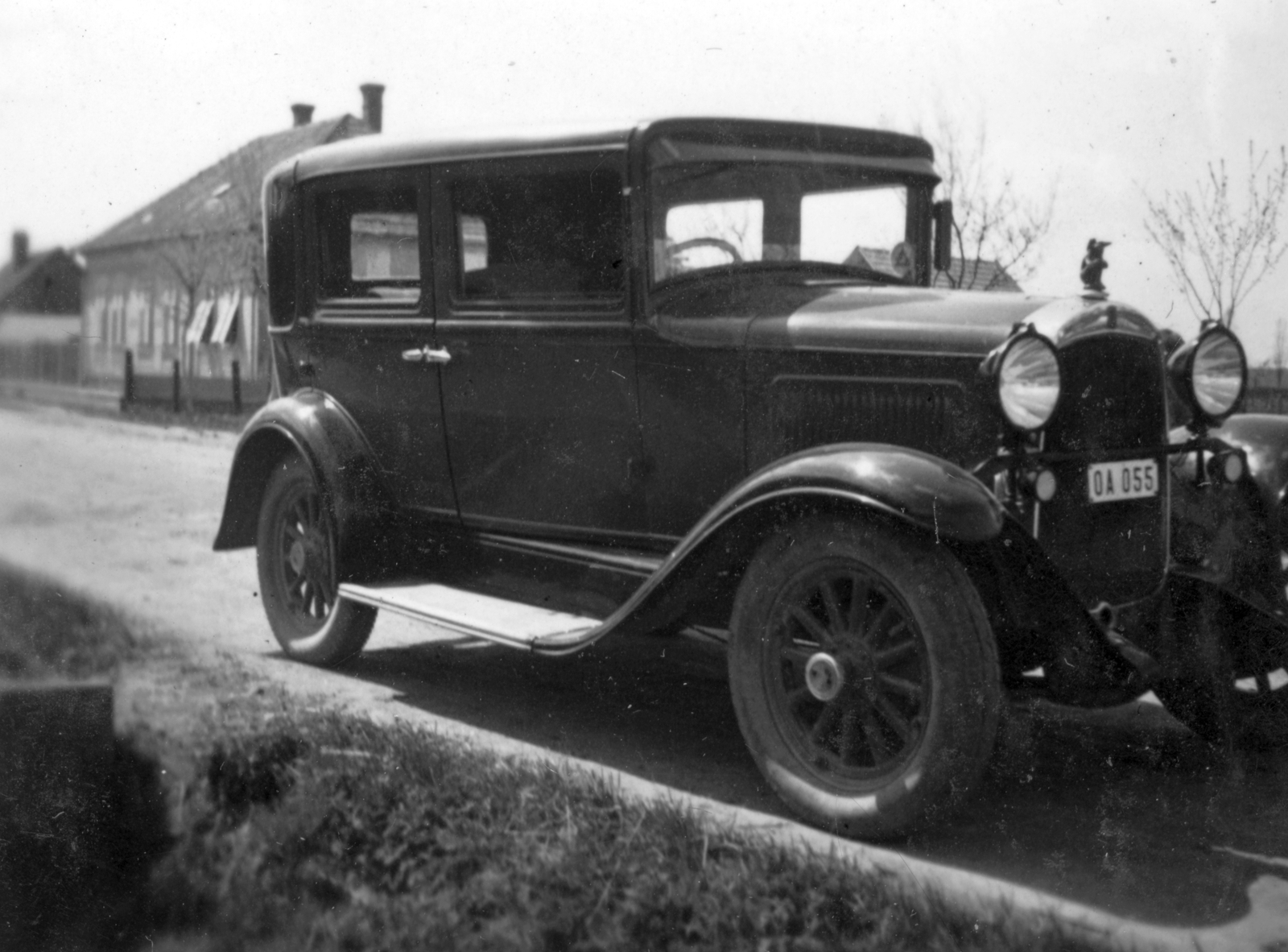 Hungary, Lenti, Whippet típusú amerikai gyártmányú személygépkocsi., 1937, Vojnich Pál, american brand, number plate, Fortepan #46218