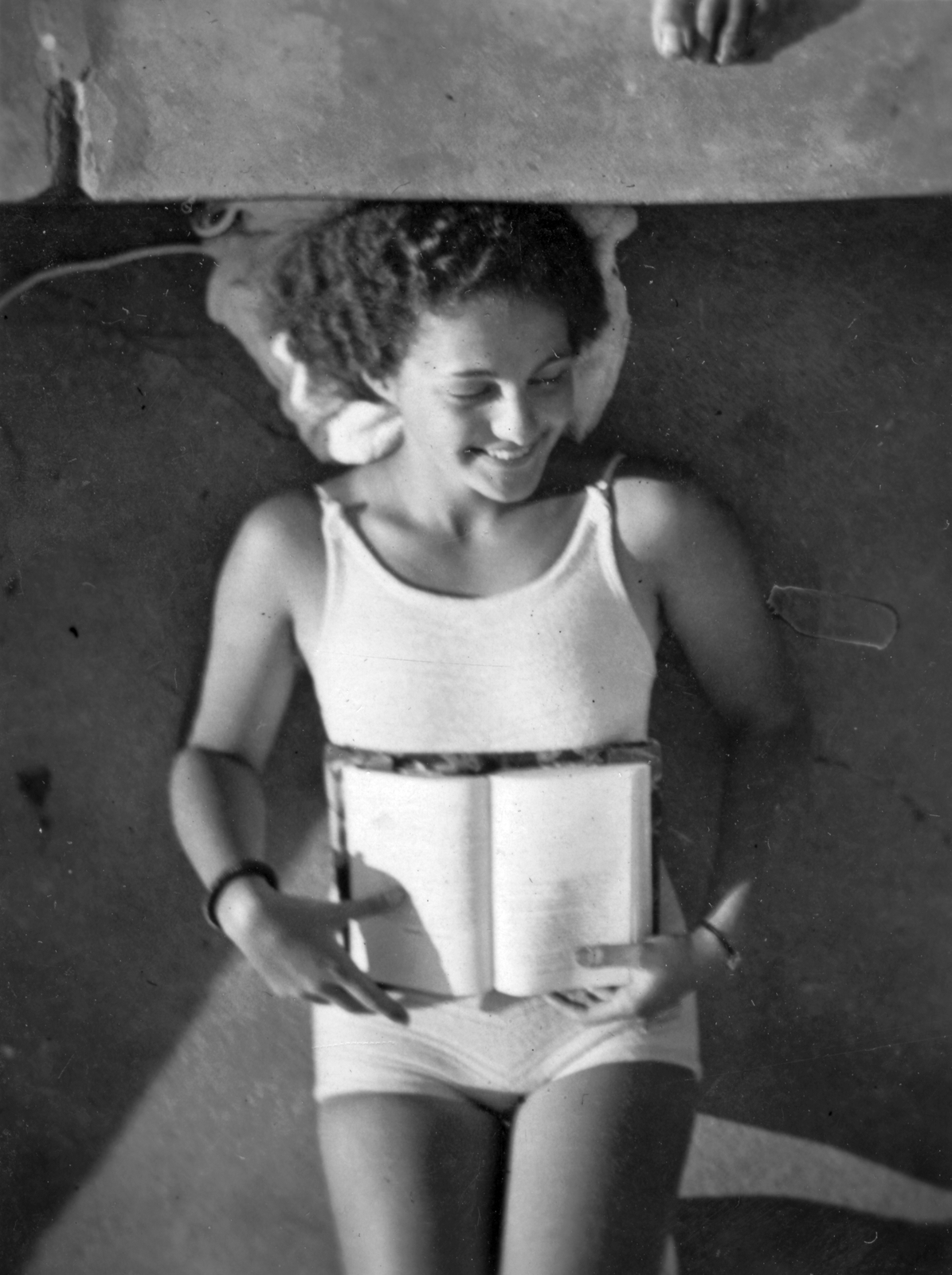 1938, Vojnich Pál, portrait, bathing suit, book, fun, woman, Fortepan #46227