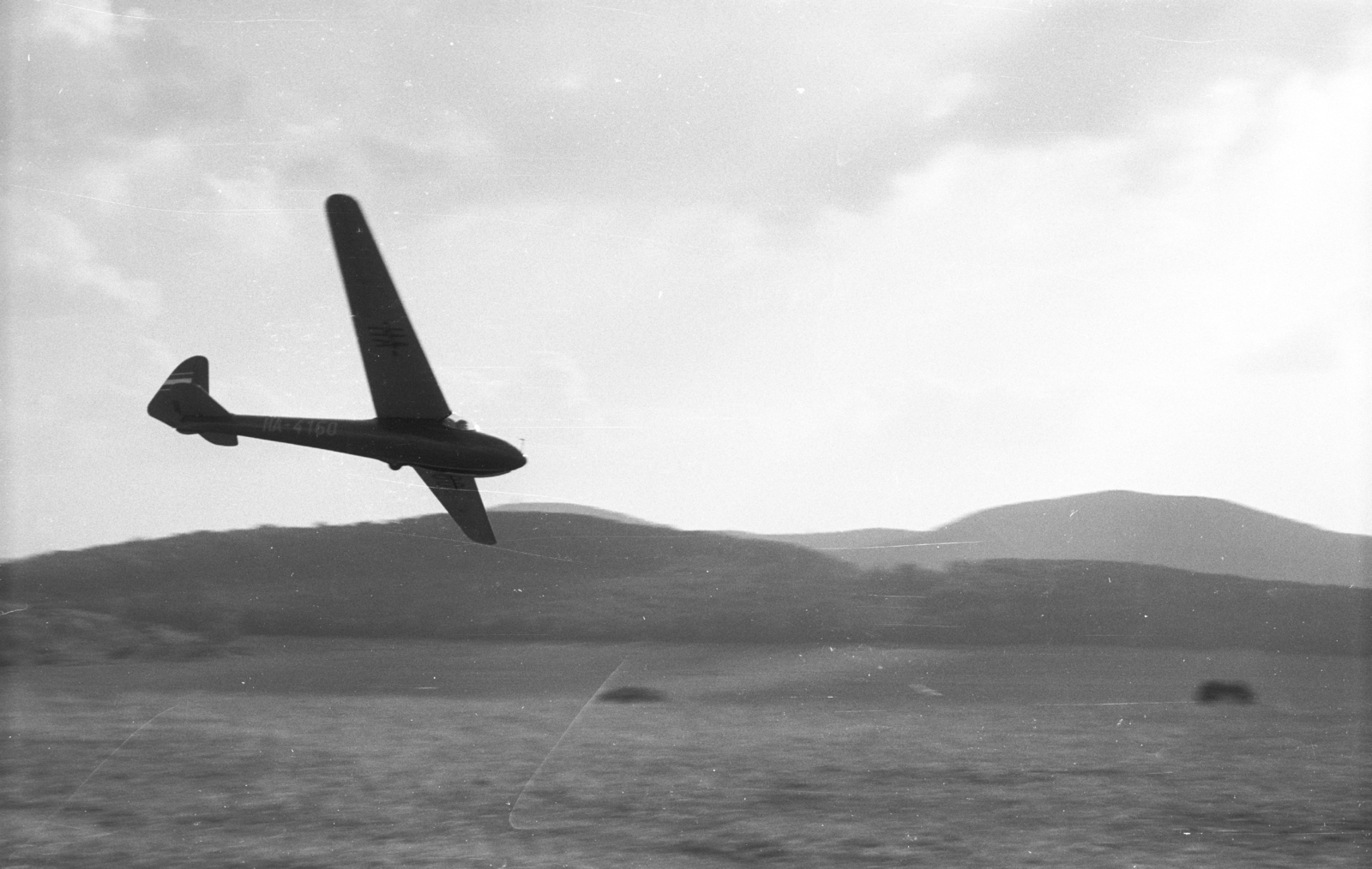 Hungary, Hármashatárhegy Airport, Budapest II., C-2 Cinke vitorlázó repülőgép., 1966, Mészáros Zoltán, Hungarian brand, airplane, airport, sailplane, Budapest, Fortepan #46611