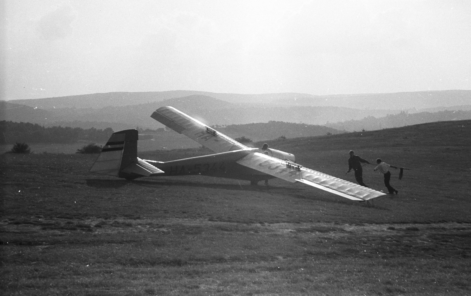 Hungary, Hármashatárhegy Airport, Budapest II., Rubik R-26S Góbé típusú vitorlázó repülőgép., 1966, Mészáros Zoltán, Budapest, Fortepan #46615