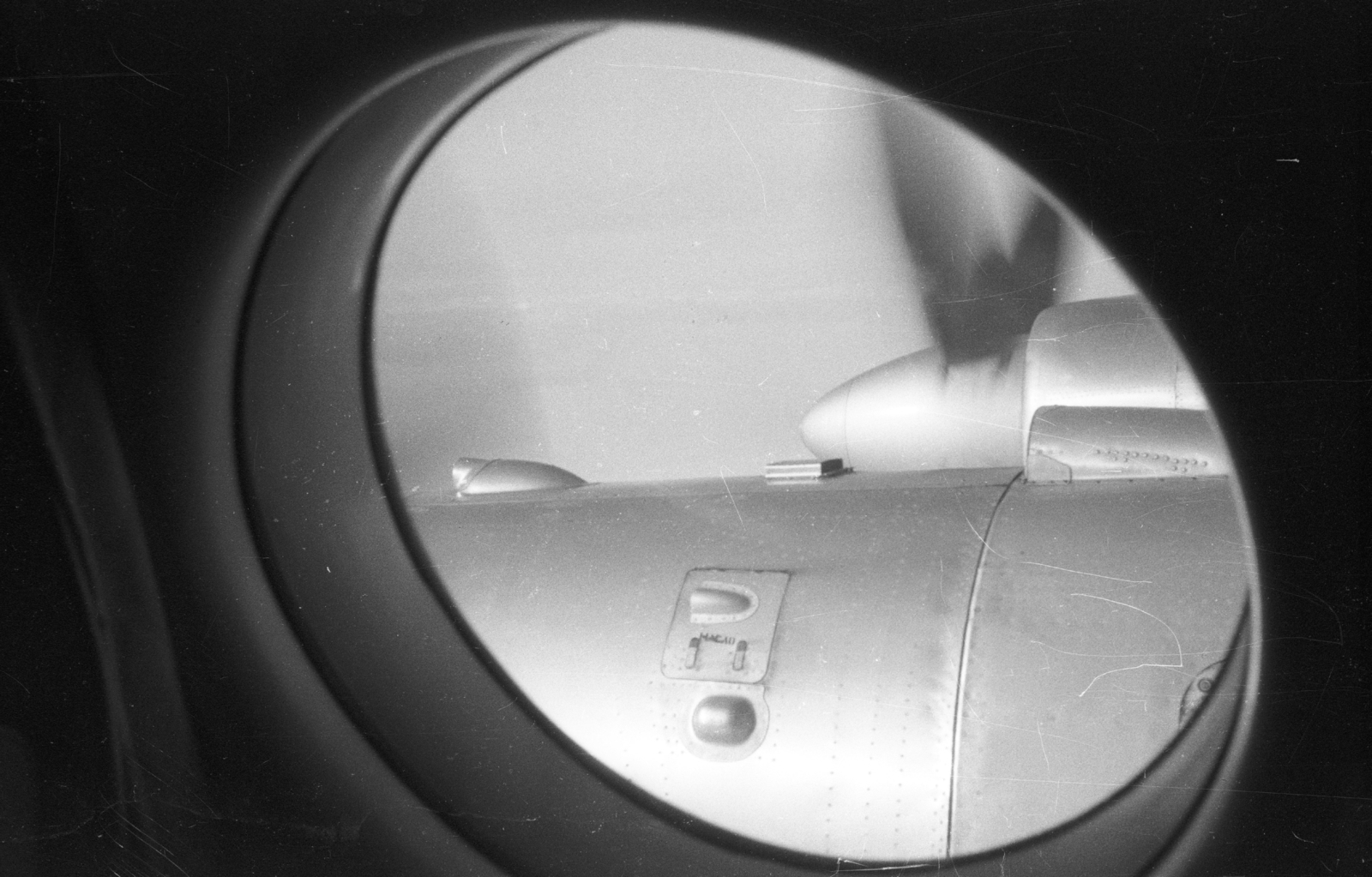 IL-18-as személyszállító repülőgép hajtóműve., 1970, Mészáros Zoltán, szovjet gyártmány, repülés, repülőgép, Iljusin-márka, MALÉV légitársaság, Iljusin IL-18, Fortepan #46732