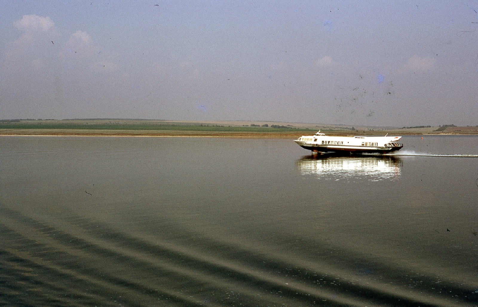 Russia, 1973, Gwen Jones, Soviet Union, ship, colorful, river, water surface, Volga-river, hydrofoil, Fortepan #46873
