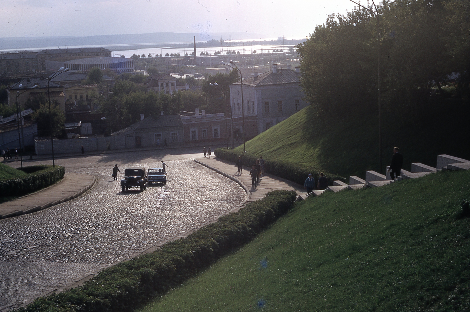Russia, Kazany, Május 1. tér., 1973, Gwen Jones, Soviet Union, colorful, cobblestones, Fortepan #46879
