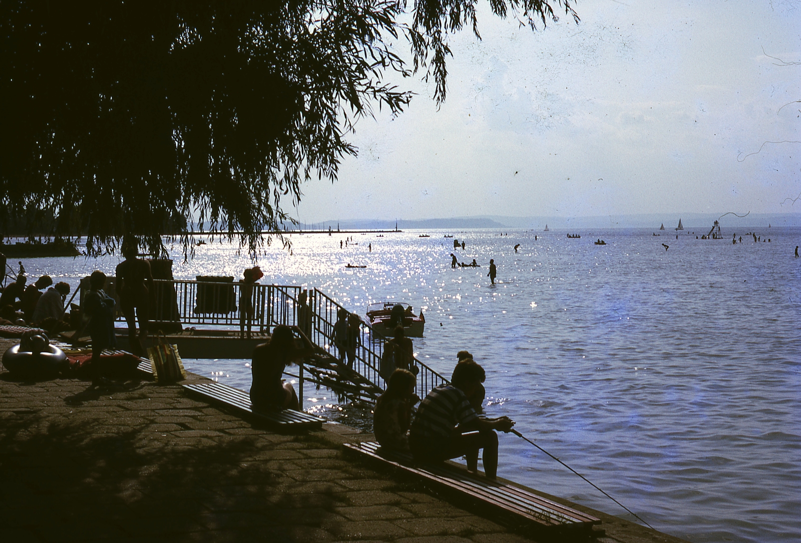 Hungary,Lake Balaton, Siófok, Balaton-part., 1968, Gwen Jones, beach, colorful, holiday, Baby boat, Fortepan #46915