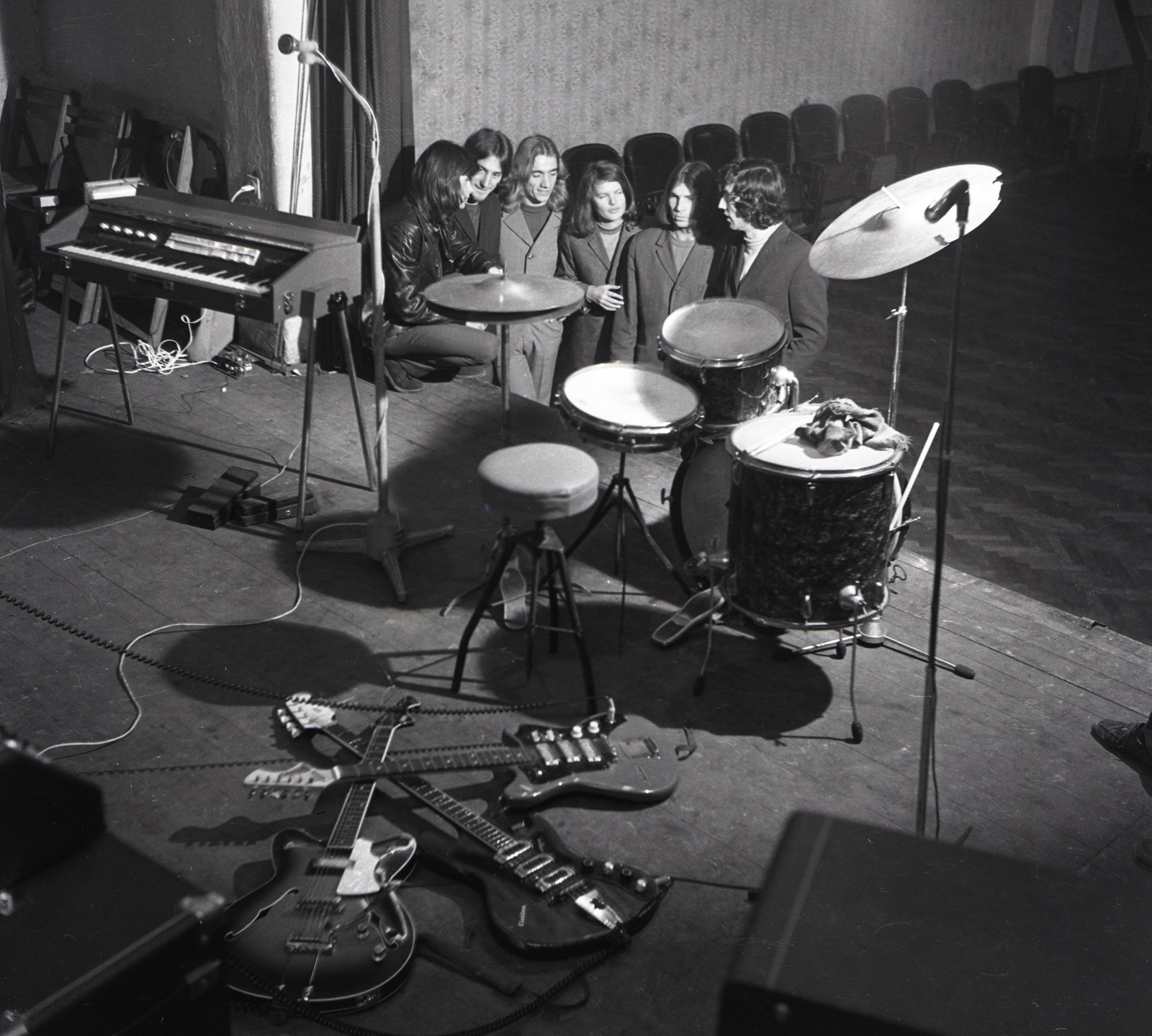 Hungary, a Gemler együttes, jobbról a második Vikidál Gyula., 1969, Urbán Tamás, musical instrument, beat era, guitar, drum, sound reinforcement system, organ, cymbal, Fortepan #47163