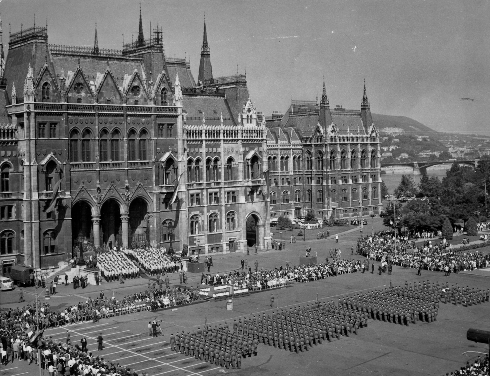 Hungary, Budapest V., Kossuth Lajos tér, tisztavatás., 1969, Szinnay Gábor, military, festive, Budapest, Fortepan #47435