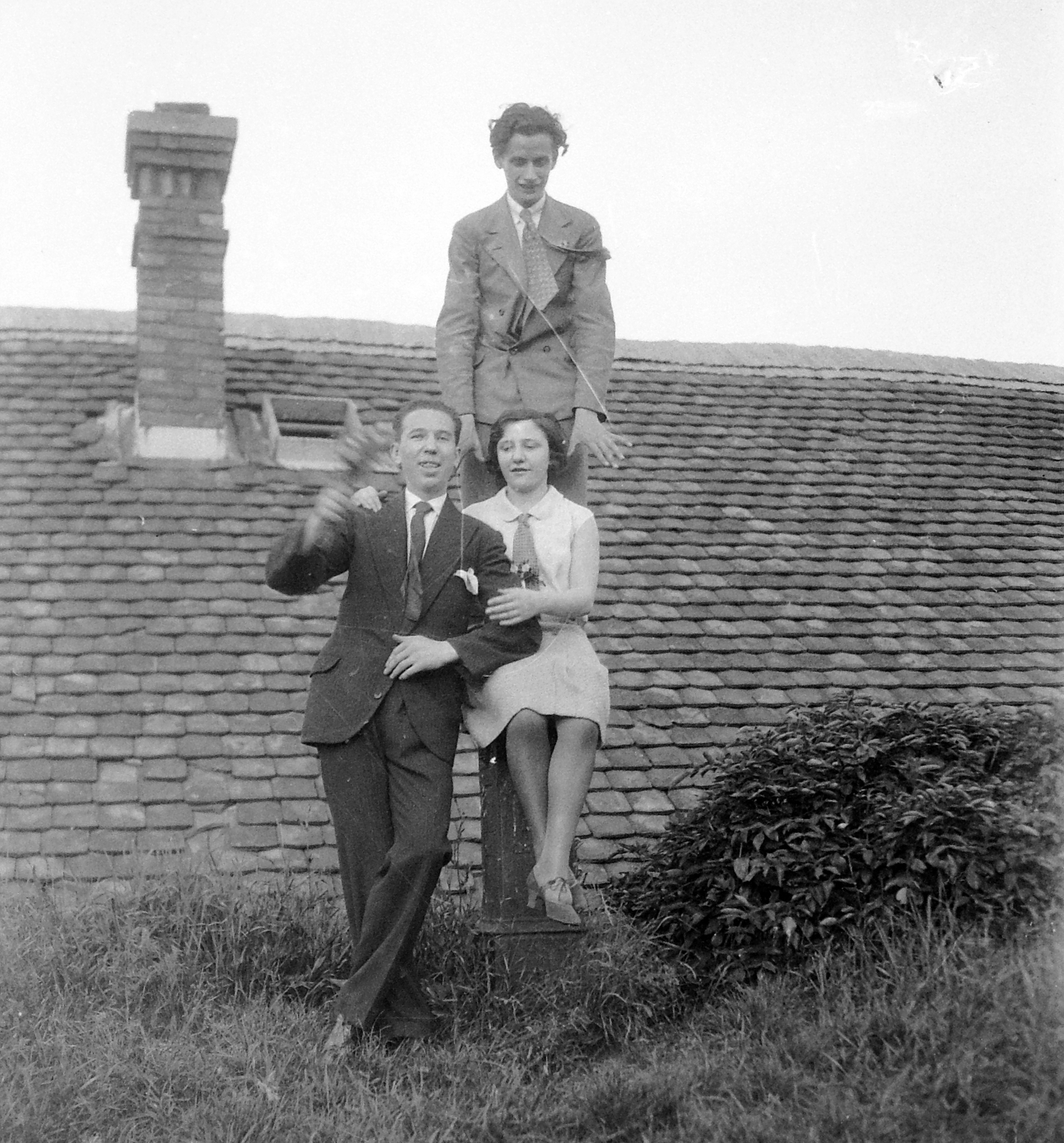 1934, Fortepan, three people, feat, Fortepan #4749