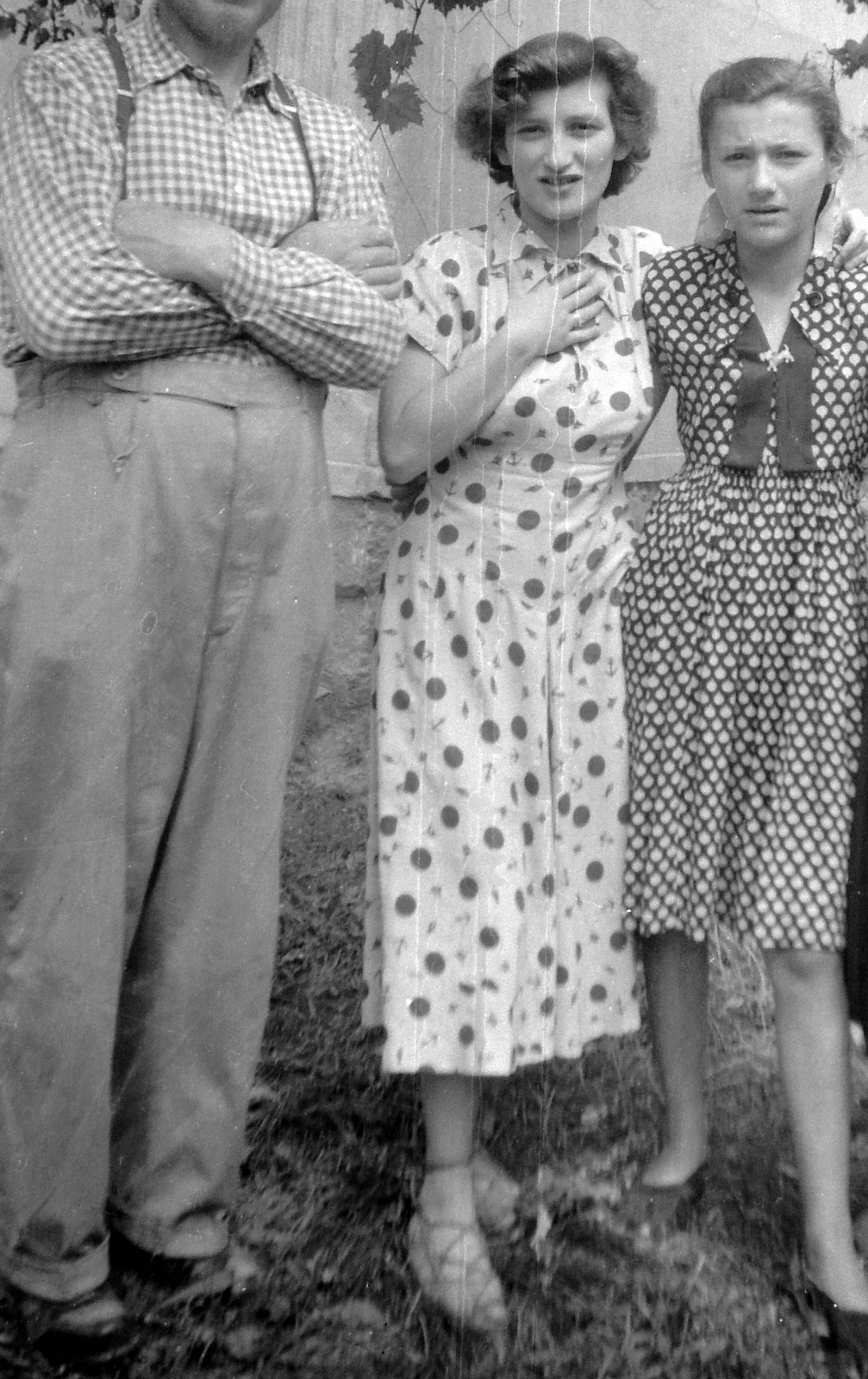 1958, Fortepan, tableau, arms crossed over the chest, arms around shoulders, Fortepan #4787