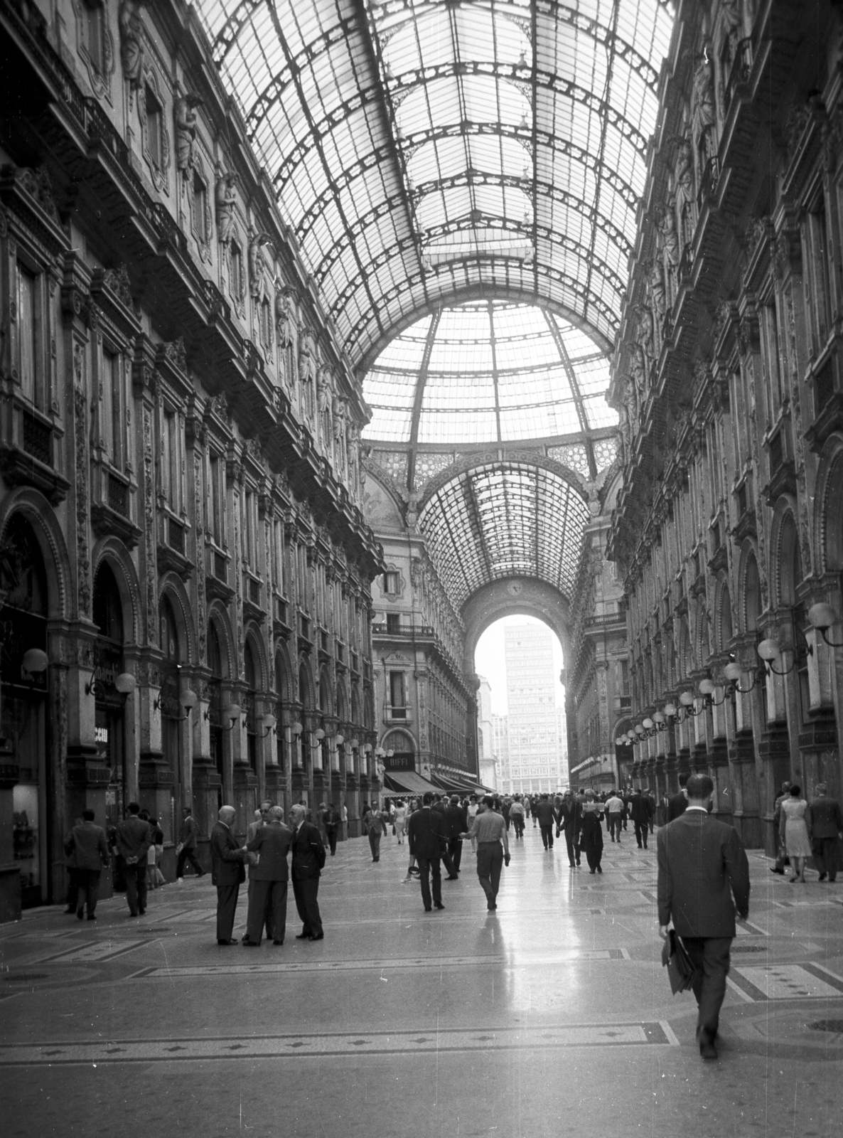 Italy, Milan, Galleria Vittorio Emanuele II., 1969, Nagy Gyula, Fortepan #50066