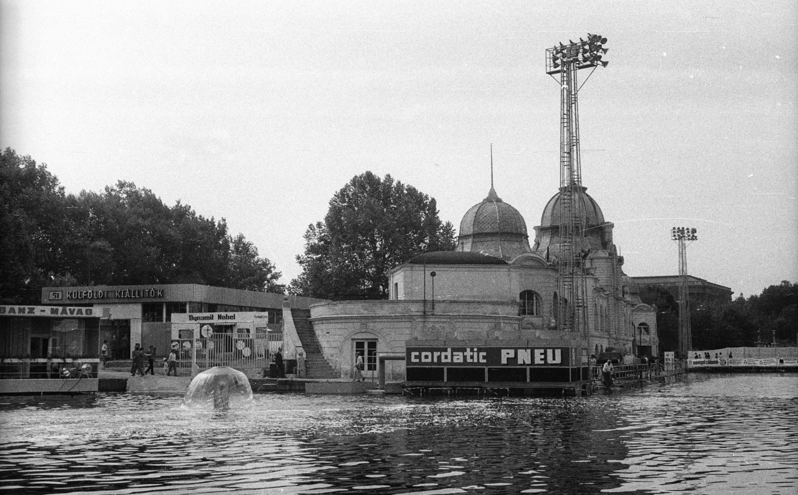 Hungary, Budapest XIV., 1972, Nagy Gyula, ad, fountain, lake, international fair, shore, Budapest, Fortepan #50128