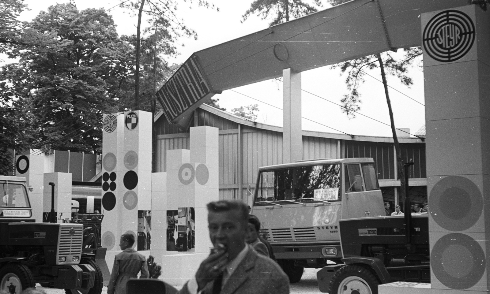 Hungary, Budapest XIV., 1969, Nagy Gyula, Steyr-brand, Austrian brand, commercial vehicle, tractor, exhibition, Budapest, Fortepan #50267