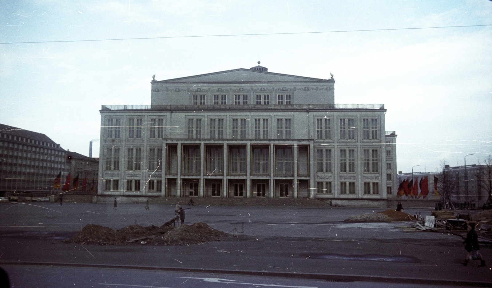 Németország, Lipcse, Augustusplatz (Karl-Marx-Platz), Operaház., 1965, Nagy Gyula, színes, NDK, opera, Fortepan #50431