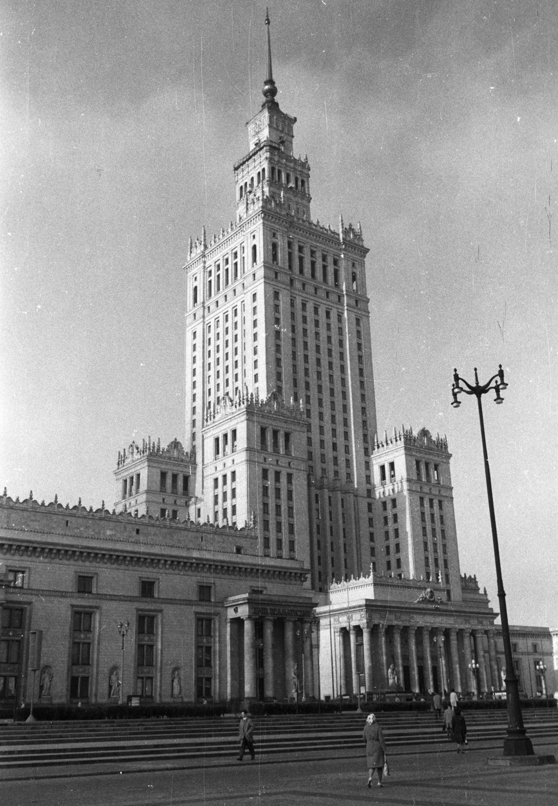 Poland, Warsaw, a Kultúra és Tudomány Palotája., 1965, Nagy Gyula, socialist realism, high-rise building, Lev Rudnev-design, Fortepan #50528