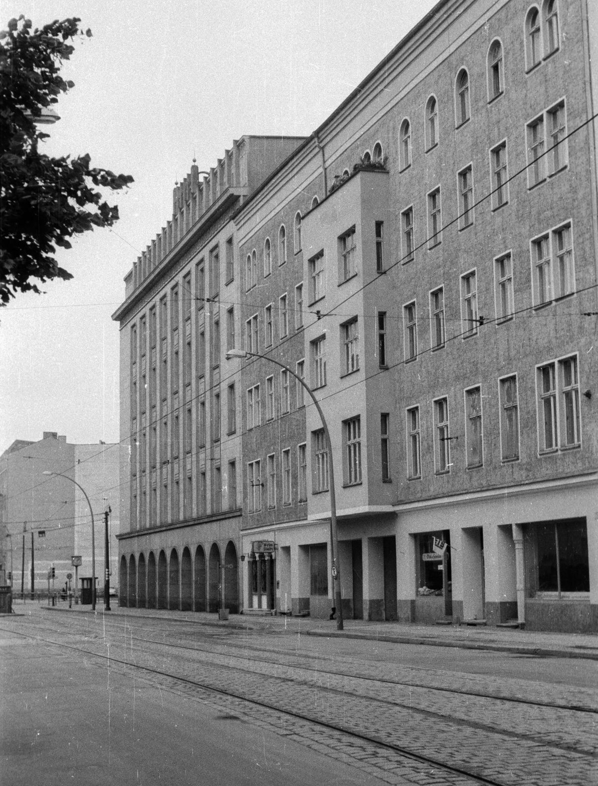 Germany, Berlin, Kelet-Berlin, Chausseestrasse az Invalidenstrasse felé nézve., 1962, Nagy Gyula, GDR, East-Berlin, Fortepan #50886