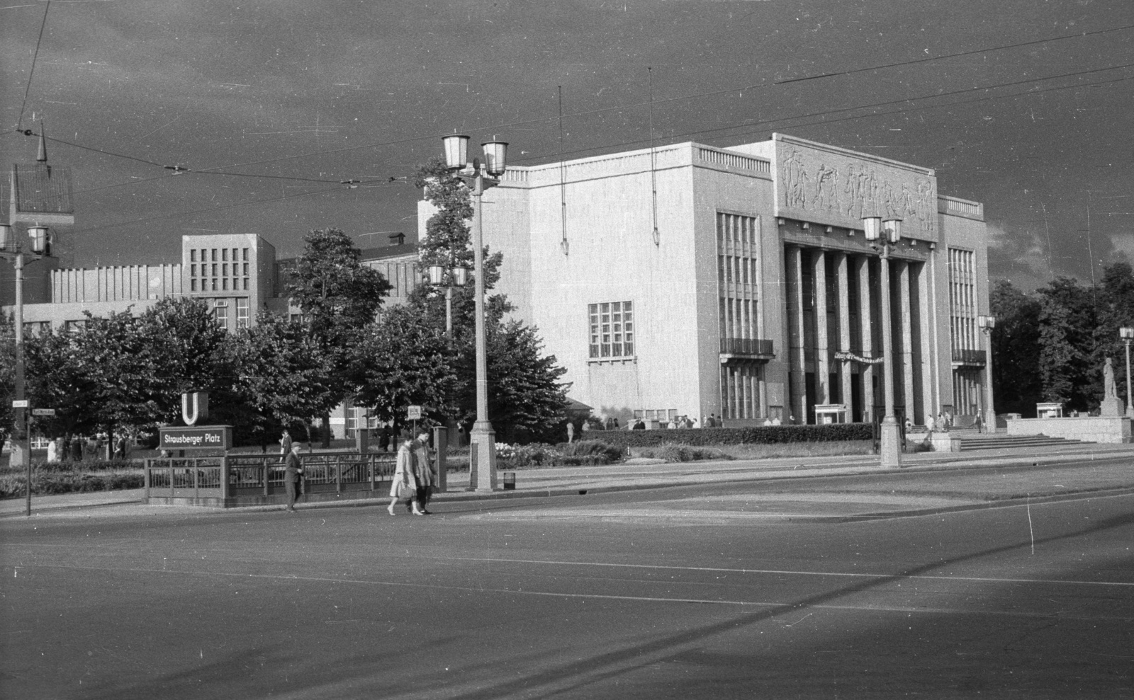 Germany, Berlin, Kelet-Berlin, Karl-Marx-Allee, Deutsche Sporthalle., 1962, Nagy Gyula, GDR, socialist realism, East-Berlin, Richard Paulick-design, Fortepan #50925