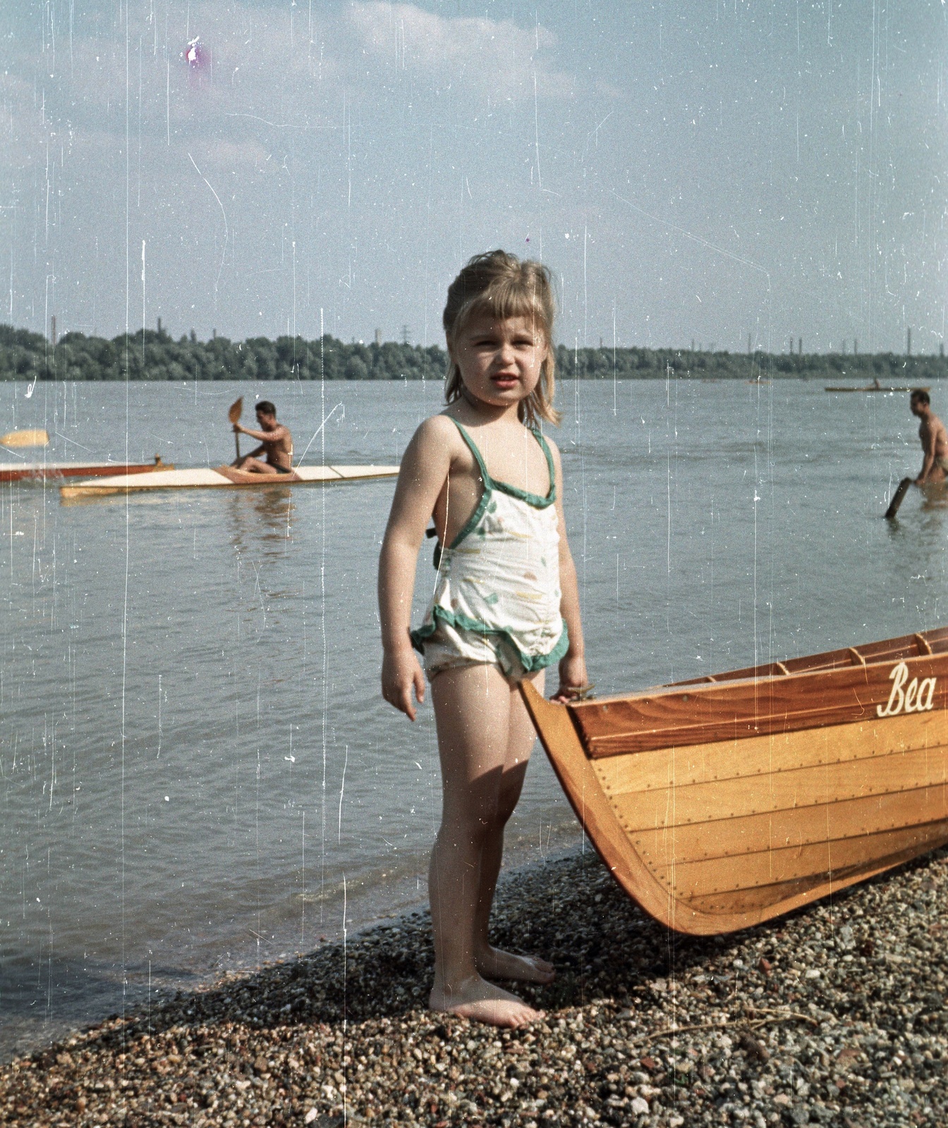 Magyarország, Budapest III., Római part., 1960, Nagy Gyula, színes, kislány, csónak, kajak, Budapest, Fortepan #51084