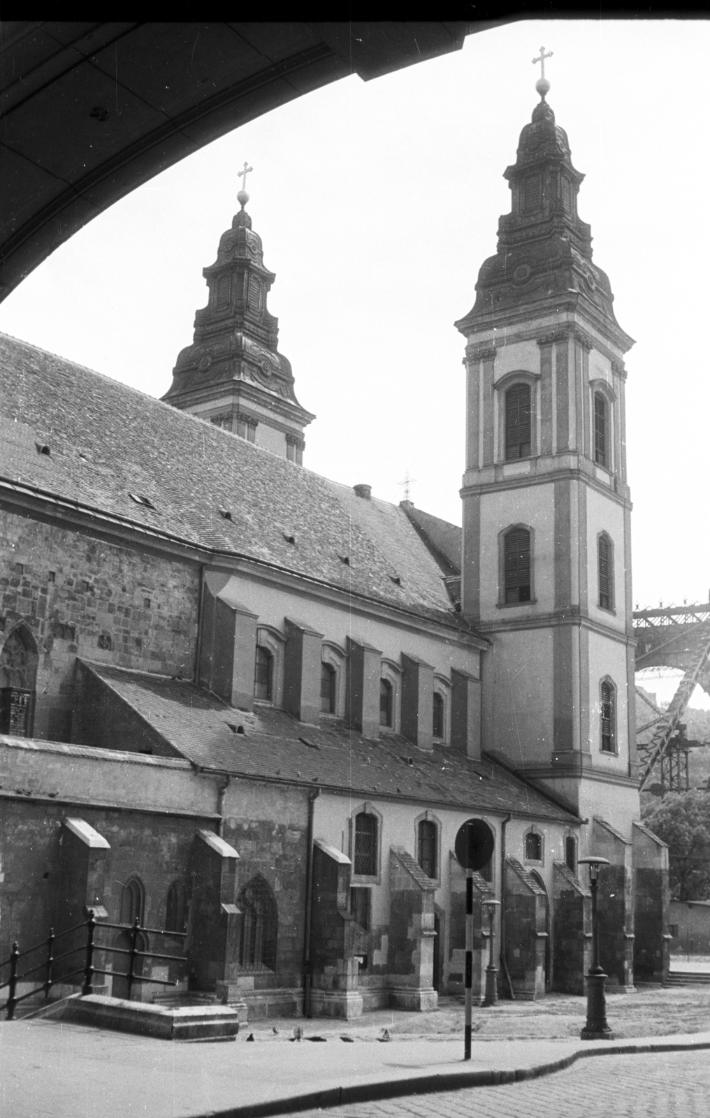 Hungary, Budapest V., Március 15. tér, a Belvárosi templom a Piarista közből nézve., 1960, Nagy Gyula, Budapest, Fortepan #51097