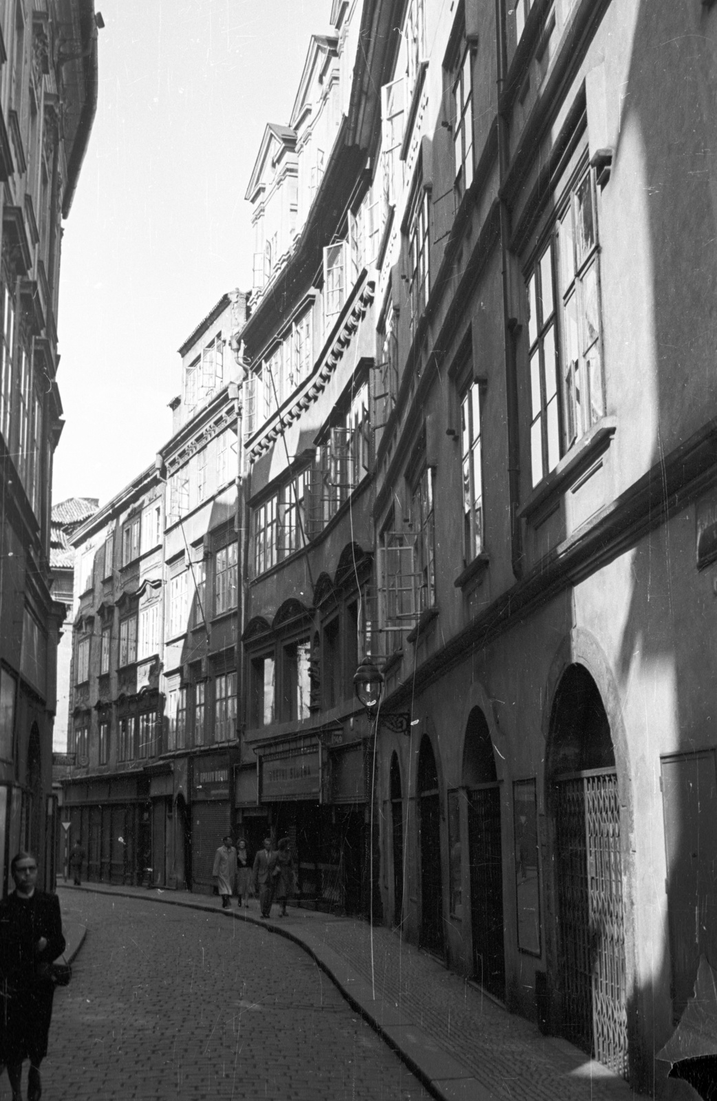 Czech Republik, Prague, Karlová ulice az Liliová ulice felé nézve., 1960, Nagy Gyula, Czechoslovakia, street view, cobblestones, Fortepan #51192