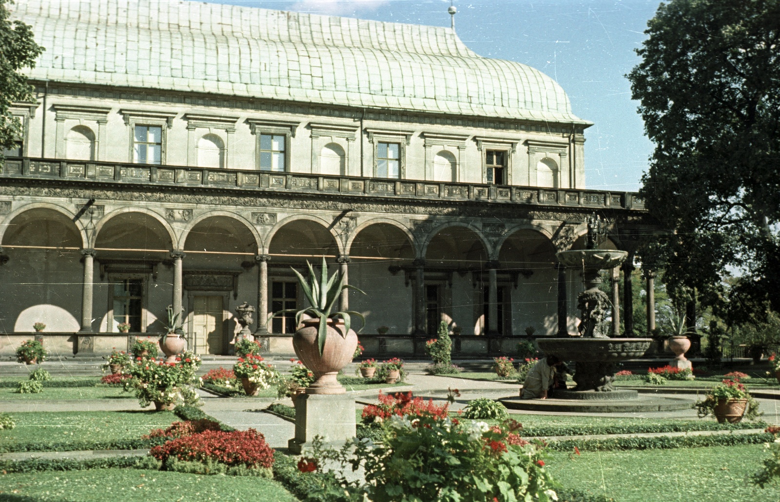 Csehország, Prága, Királyi nyári lak (a prágai Belvedere)., 1958, Nagy Gyula, Csehszlovákia, színes, szökőkút, kert, palota, reneszánsz, Paolo della Stella-terv, Bonifaz Wohlmuth-terv, Fortepan #51271