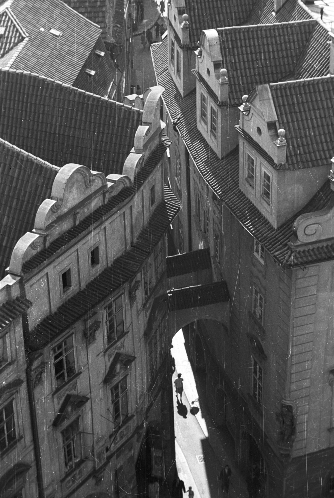 Czech Republik, Prague, Melantrichova ulice az Óváros térnél (Staromestske namesti), az Óratoronyból nézve., 1959, Nagy Gyula, Czechoslovakia, Fortepan #51310