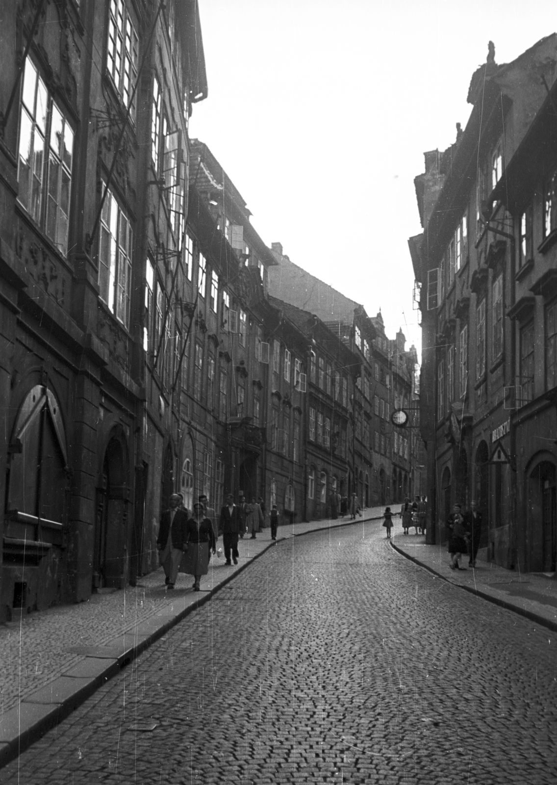 Czech Republik, Prague, Nerudova ulice., 1956, Nagy Gyula, Czechoslovakia, street view, cobblestones, Fortepan #51490