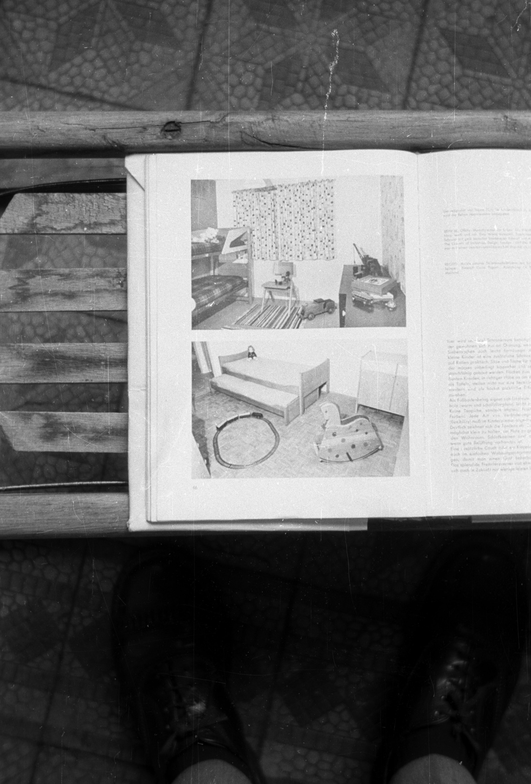 1958, Nagy Gyula, shoe, book, Fortepan #51614