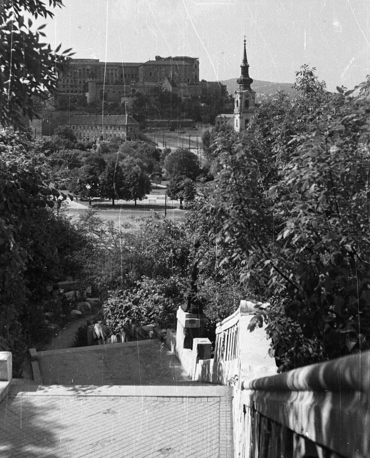 Hungary, Budapest I., Szent Gellért lépcső, a Tabán és a budai Vár felé nézve., 1959, Nagy Gyula, Budapest, Fortepan #51634